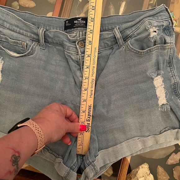 Hollister Size 17 Jean Shorts 31 Waist - Picture 7 of 8